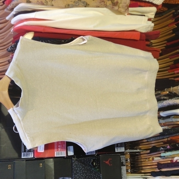 𝅺ST John women's tank top shirt size extra large light almond gold color NWT - Picture 6 of 10
